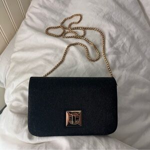 Windsor black evening bag with gold chain